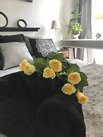 Good Time Apartment