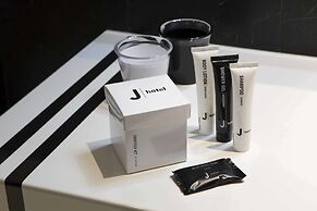 J Hotel