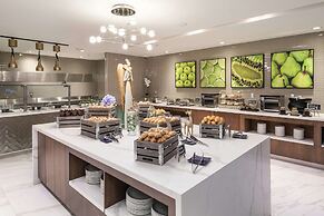Homewood Suites by Hilton Ottawa Downtown