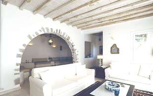 Zeus Seafront Villa
