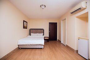 Gold Beach Hotel