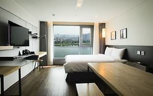 Hotel Riverside