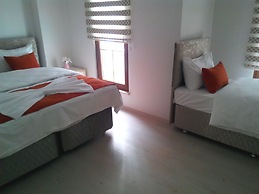 Ador Troia Hotel