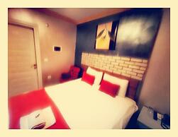 Ador Troia Hotel