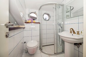 Apartments Tin