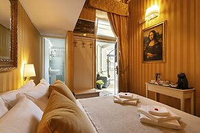 Canova Rooms in Spanish Steps