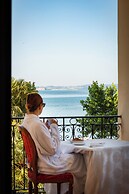 Hotel Holiday