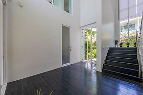 Phu Montra Villa with Ocean View A4