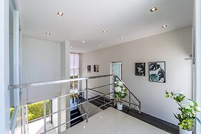 Phu Montra Villa with Ocean View A4
