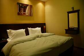 Hotel Contact