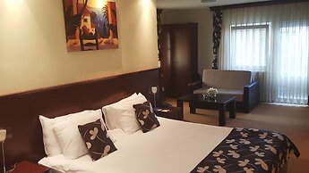 Hotel Contact
