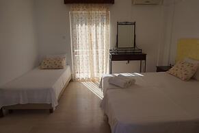 Yialos Studios