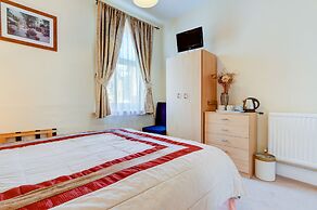 Dolphin Guesthouse
