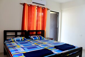 CasaMelhor Modern Appt Candolim CM080