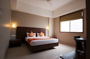 OYO 9989 Hotel Classic Executive