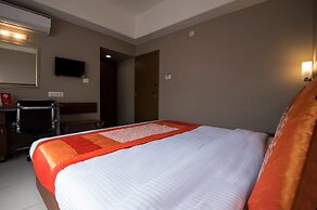 OYO 9989 Hotel Classic Executive