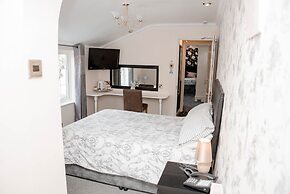 Andel Lodge