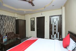 OYO 10592 Hotel Ganga Palace