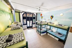 Island Hostel - Adults only