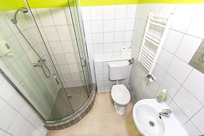 Island Hostel - Adults only