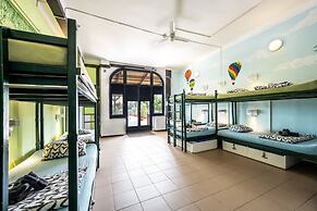Island Hostel - Adults only