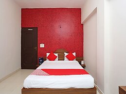 OYO 7859 Hotel Gurukripa