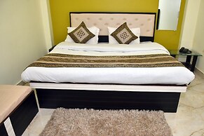 OYO 10969 Hotel US Residency