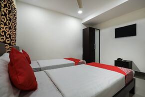 OYO 10595 Hotel Mirras