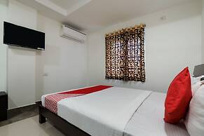 OYO 10595 Hotel Mirras