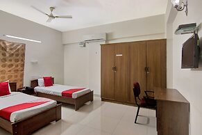 OYO 20008 SilverKey Madhapur