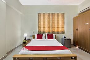 OYO 20008 SilverKey Madhapur