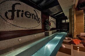 Hotel Friends