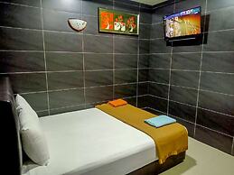 Silver Sky Hotel
