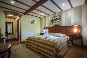 The Royal Arms (room only)
