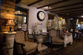 The Royal Arms (room only)
