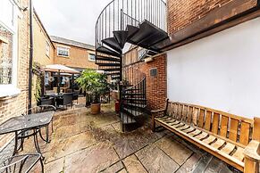 The Lion Hotel