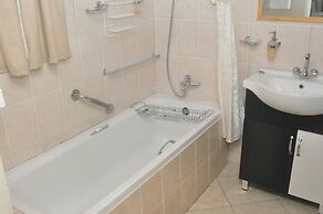 Mpofu Guest House