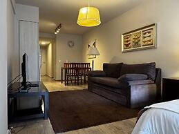 Urbana Suites & Studios 440