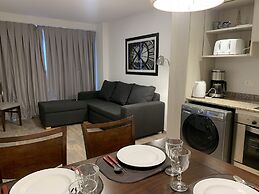 Urbana Suites & Studios 440