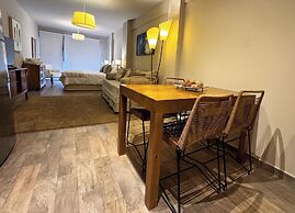 Urbana Suites & Studios 440