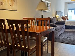 Urbana Suites & Studios 440