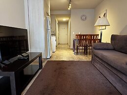 Urbana Suites & Studios 440