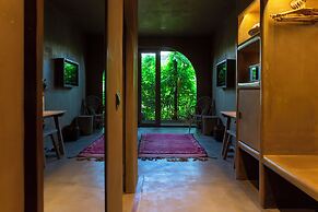 Life Gallery Hotel