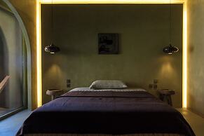 Life Gallery Hotel