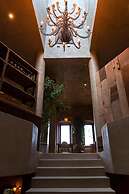 Life Gallery Hotel