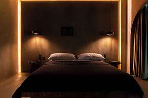 Life Gallery Hotel