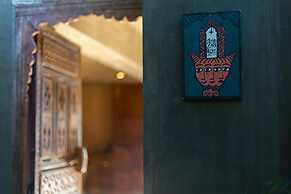 Life Gallery Hotel