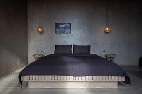 Life Gallery Hotel