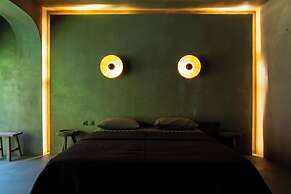 Life Gallery Hotel