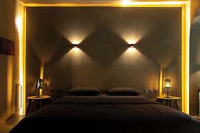Life Gallery Hotel